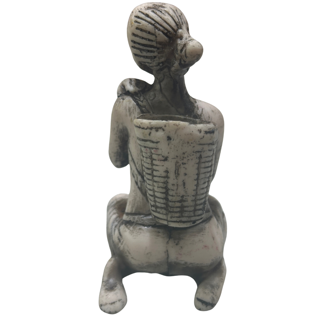 🍃 Handmade Polystone Tea Plucker Figurine – Traditional Tea Picker Statue