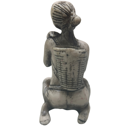 🍃 Handmade Polystone Tea Plucker Figurine – Traditional Tea Picker Statue