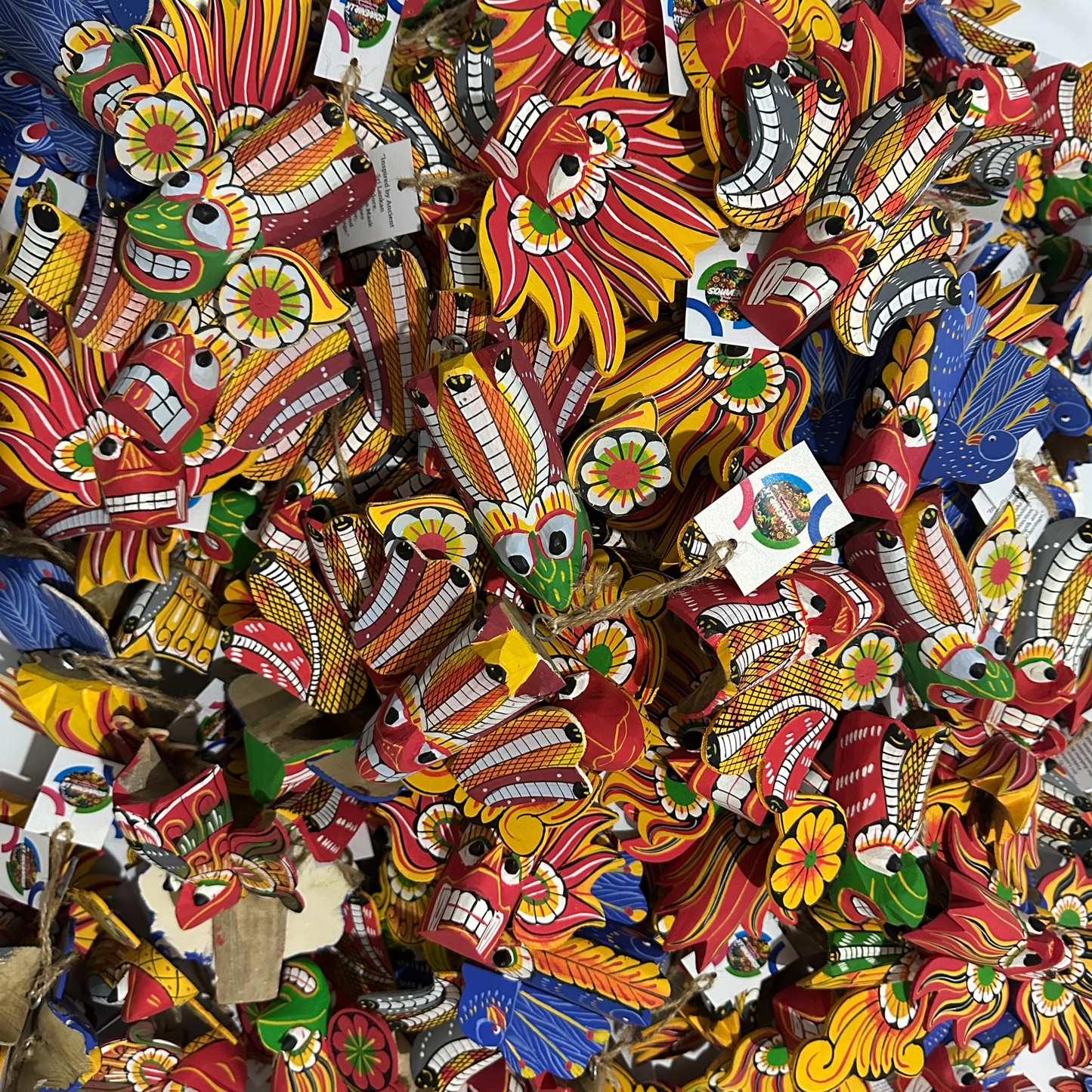 Sri Lankan Customized Gift Pack – Coconut Toffee & Raksha Mask Souvenir Set