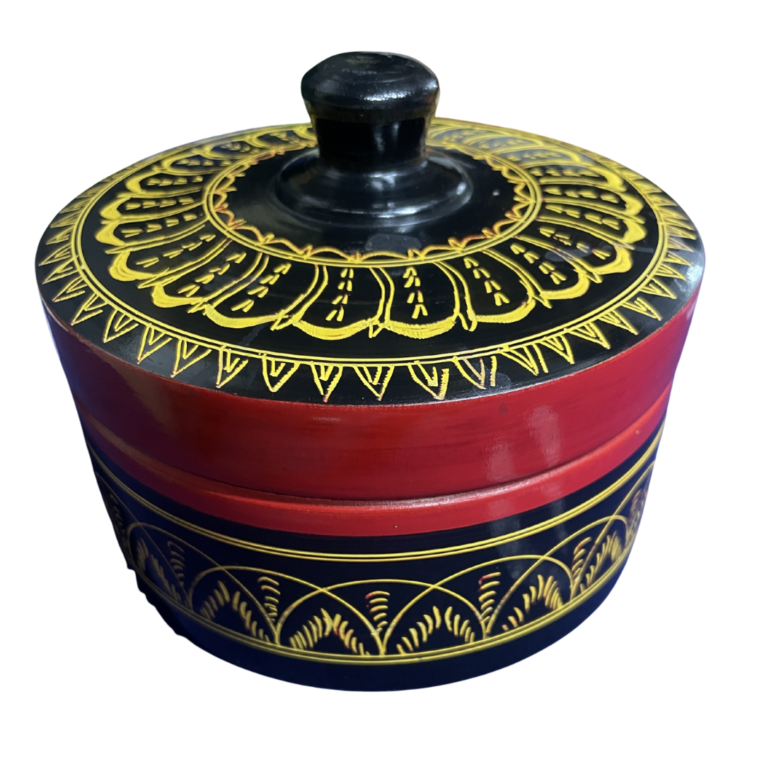 Traditional Sri Lankan Handmade Lacquer (Laksha) Wooden Box – Authentic Artisan Craft | 5" Dia × 3.5" Height